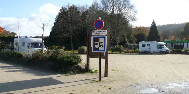 Malestroit aire de camping-car la daufresne