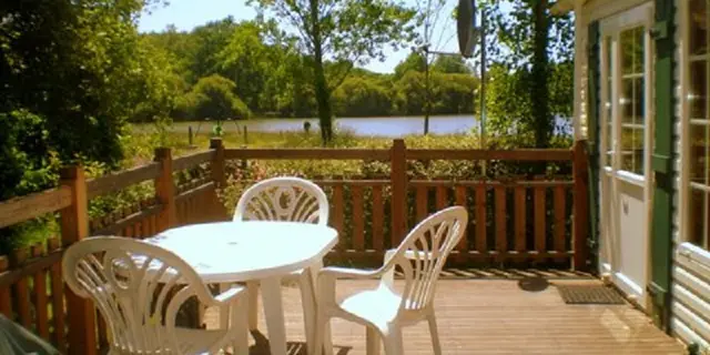 Camping Merlin L'enchanteur - Loyat - Brocéliande