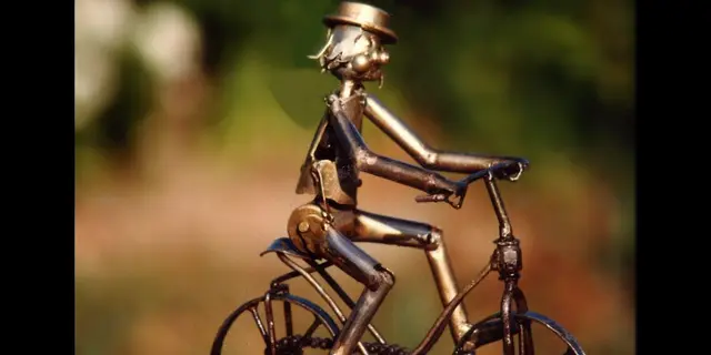 Poète Ferrailleur, vélo de métal - Lizio - Morbihan - Bretagne