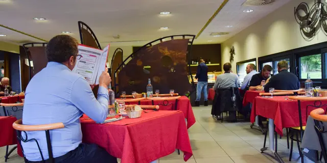 Restaurant le Pommeret_intérieur_1