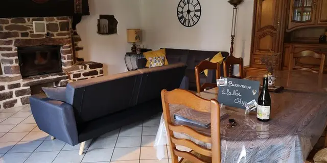 Salon (2)