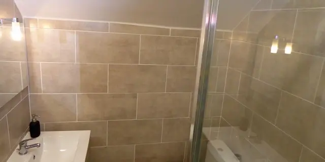 Shower2