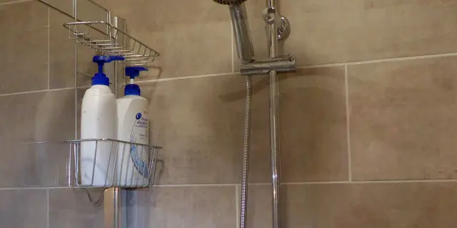 Shower3