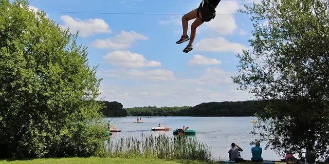 Loisirs au Lac de Trémelin