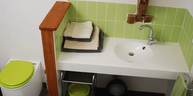 Terre Compagne - salle d'eau chambre familiale