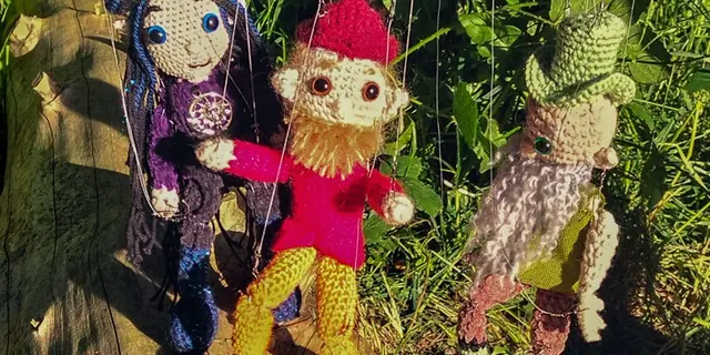 Tironléficèl_spectacle_marionette_broceliande_jeunesse_korrigan_Trehorenteuc