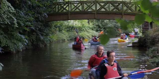 Visites guidées en canoë Montfort au crépuscule