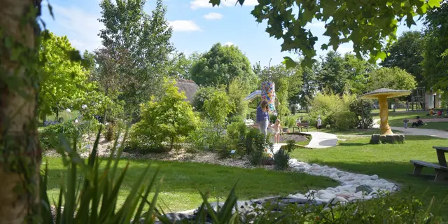 Aire de jeu, les Jardins de Brocéliande