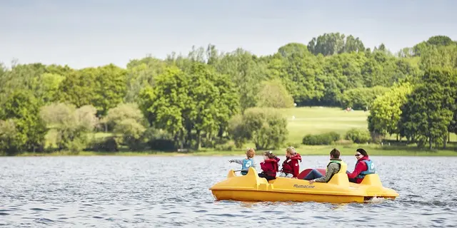 acitivtés nautiques - pédalo - lac au duc - club nautique - taupont