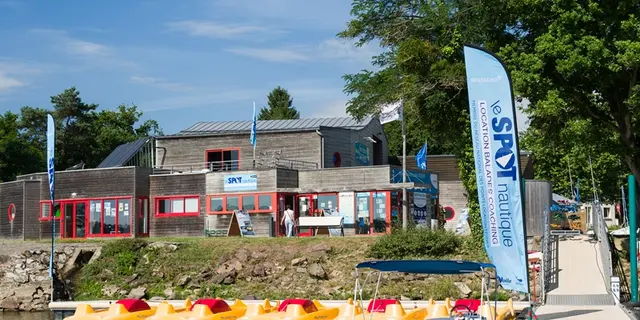 Club nautique - embarcation - lac au Duc - Taupont - Brocéliande - Bretagne