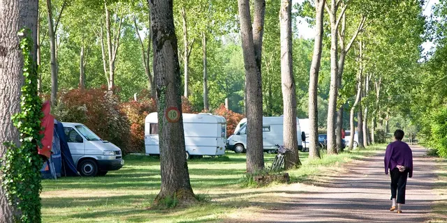 Camping Merlin L'enchanteur - Loyat - Brocéliande