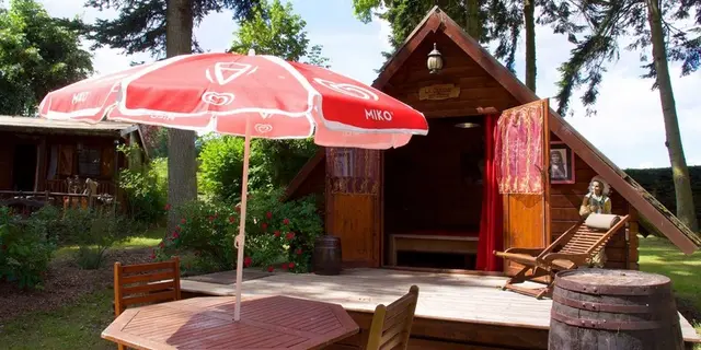 cabane-pionnier---camping-d-aleth-Destination Brocéliande