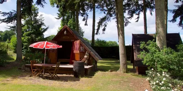 cabane-pionnier-St-Malo-de-Beignon-Destination-Broceliande