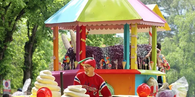 carnaval - char - fête - Ploërmel - Bretagne