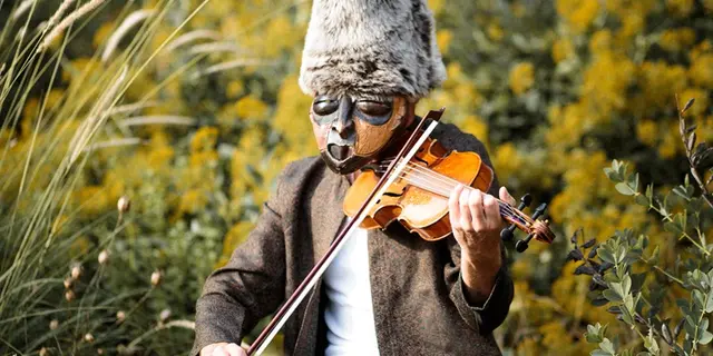 cavalcade-en-cocazie-Reder-Nouhaj_concert_ArthMaël_DestinationBroceliande