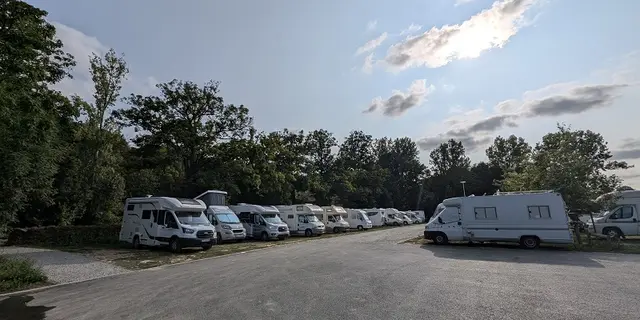 Aire - service - stationnement - Josselin - Brocéliande - Morbihan - Bretagne