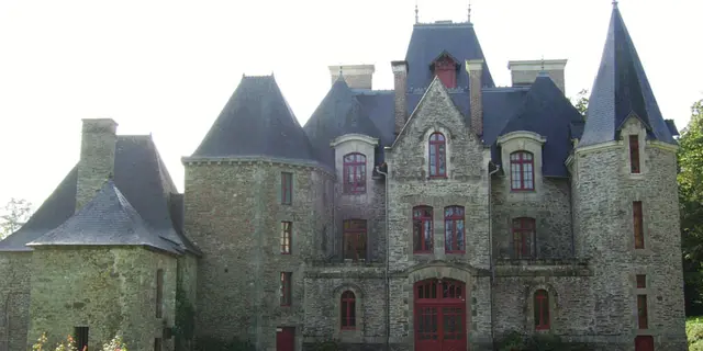 chateau-Ville-Queno-OT-La-Gacilly