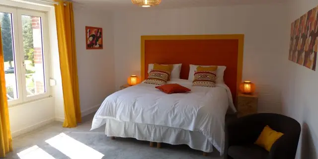 Chambre - hôtes - lits - canal - Josselin - Destination - Brocéliande