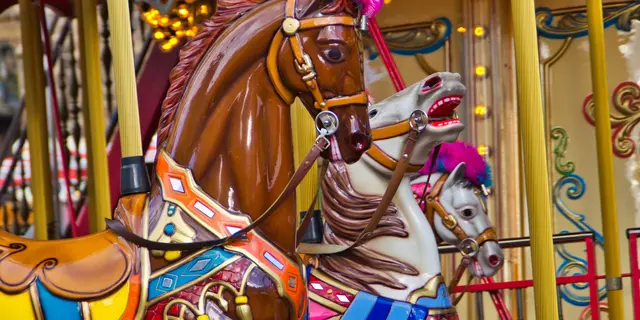 childrens-carousel-3800518_1920