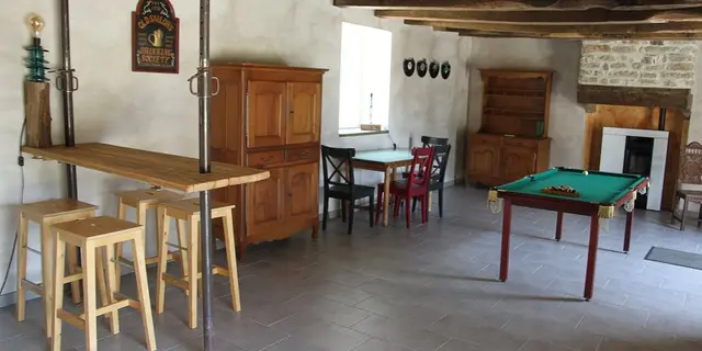 Chambre - hôtes - Figuier Gué - Séjour- Lantillac - Brocéliande