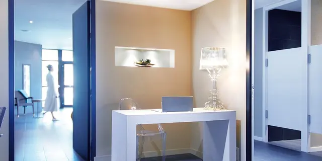 Spa - piscine - entrée - hôtel Roi Arthur - Ploërmel - Bretagne