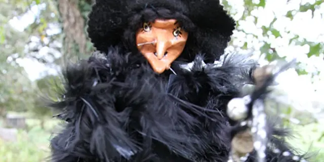 artisanat_sorcières-de-broceliande_Tréhorenteuc_DestinationBroceliande