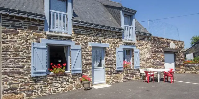 Gîte Brocéliande - façade entrée - Campénéac - Morbihan