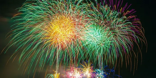 fireworks-180553_1280