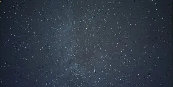 free-photo-of-un-ciel-etoile-rempli-d-innombrables-etoiles