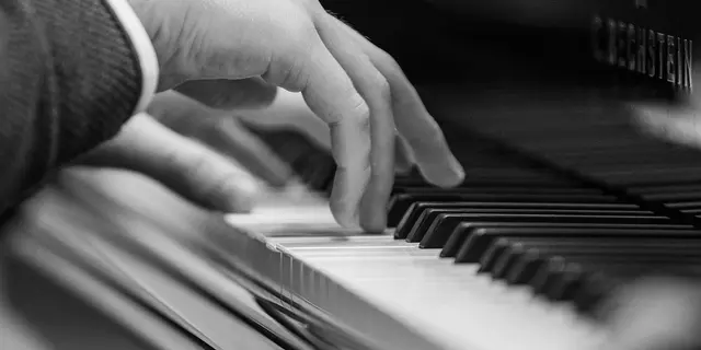 instrument-7118629_1920
