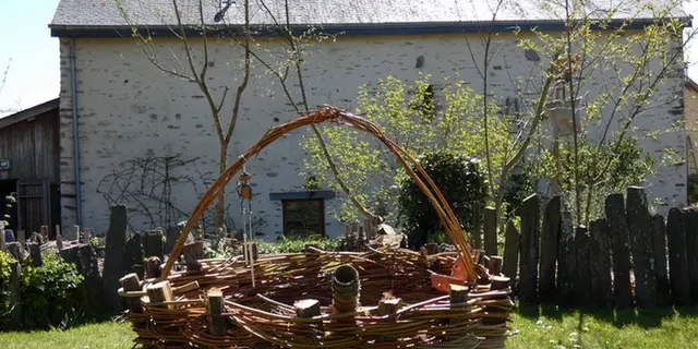 jardinmedieval2-laclaiedeslandes