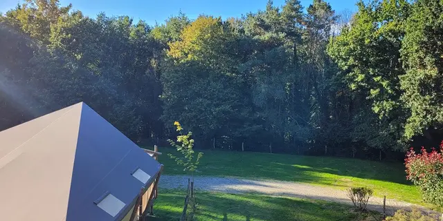 Hébergement insolite-Camping - Cerisiers - Tente - Lodge - Guillac - Brocéliande
