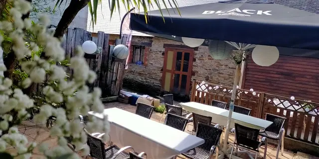 salle le thy'roir - séminaire - terrasse - Ploërmel