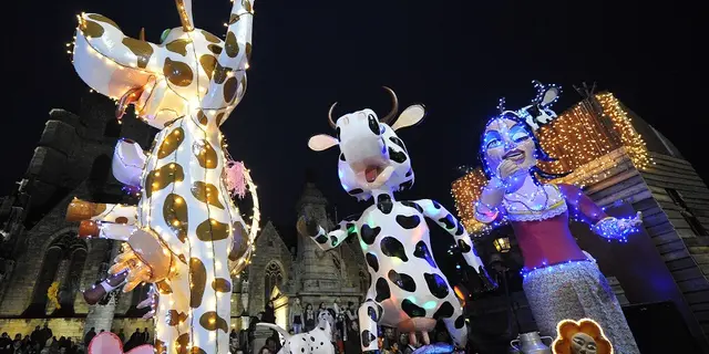 parade nocturne - ploermel - broceliande - bretagne
