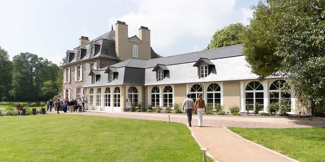 Domaine des Longrais_St Thurial_extérieur