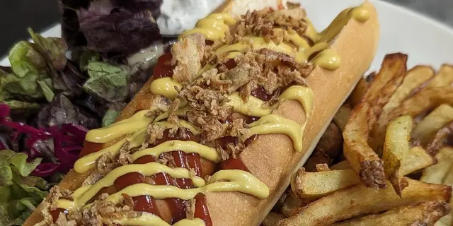 pig's ear pub - micro-brasserie - hot dog maison - ploërmel