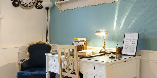 Bureau_4