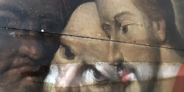 restauration peinture sur bois XVII devernissage