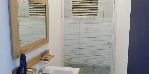 salle de bain gîte le Cormier