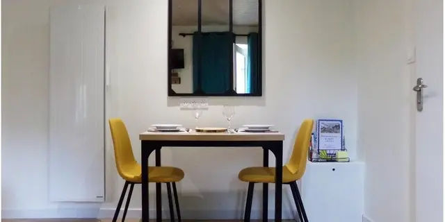 salon table