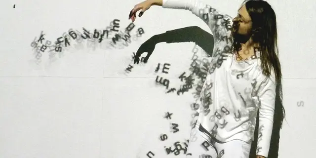 Ni plus ni moins - spectacle danse philosophie numérique - Mauron -Morbihan