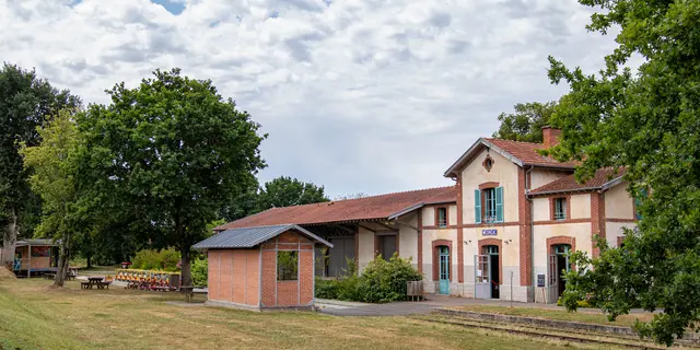 Gare vélo-rail Médréac