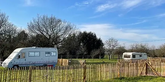 Aire camping-cars à la ferme - Mauron - Brocéliande - Morbihan - Bretagne