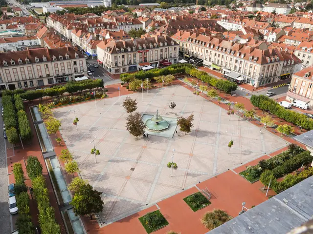 vue-collégiale-vitry-le-françois-Philippe-Jacquemin.jpg