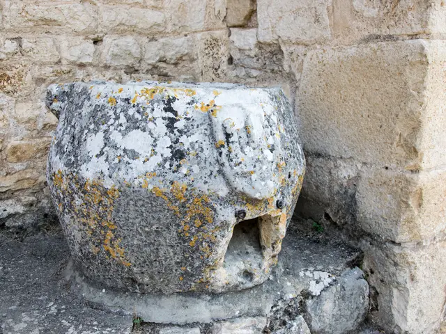 Mesure à grains en pierre © Lot Tourisme - C. Novello.jpg