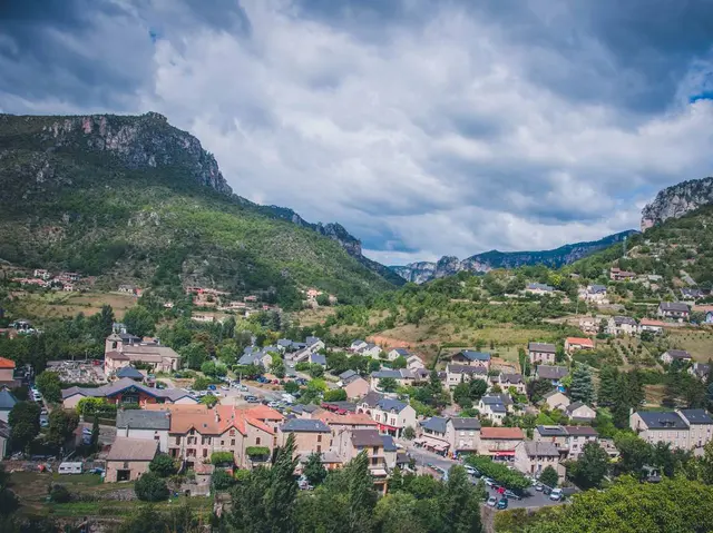 Vue sur la confluence - crédit OT Millau Grands Causses.jpg