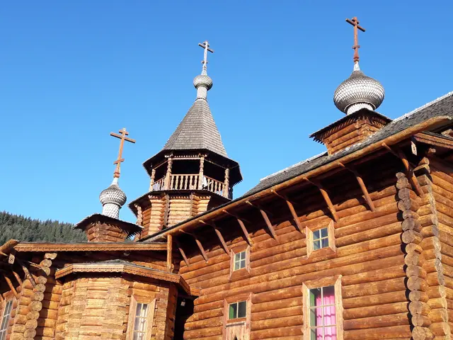 Eglise russe crédit Office de Tourisme Rougiers.jpg