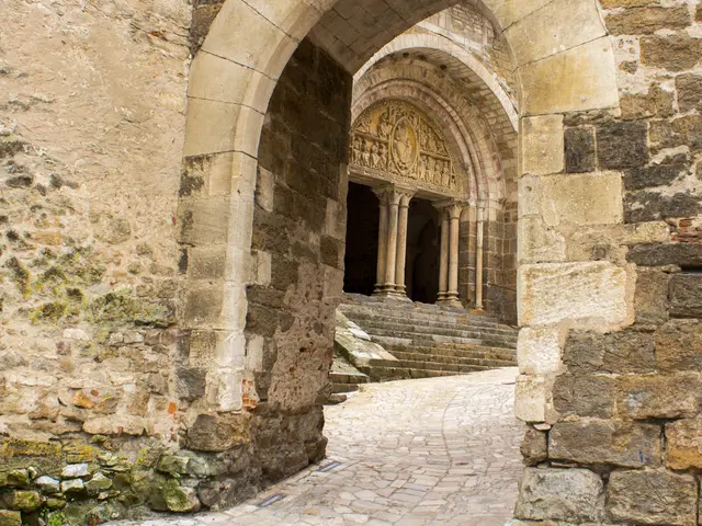 Tympan de l'église de Carennac- © CyRiL Novello.jpg