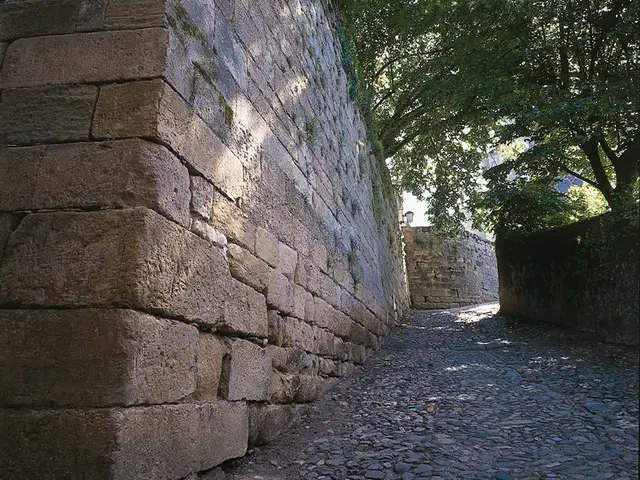 vue du mur de la citadelle - photo Nelly Blaya.jpg