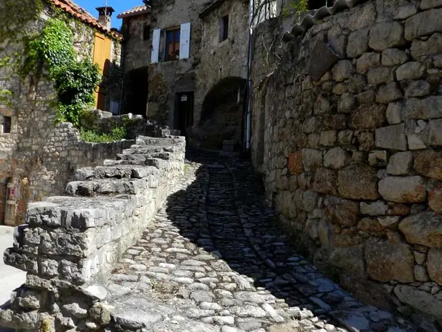 ruelle du Castelou.jpg